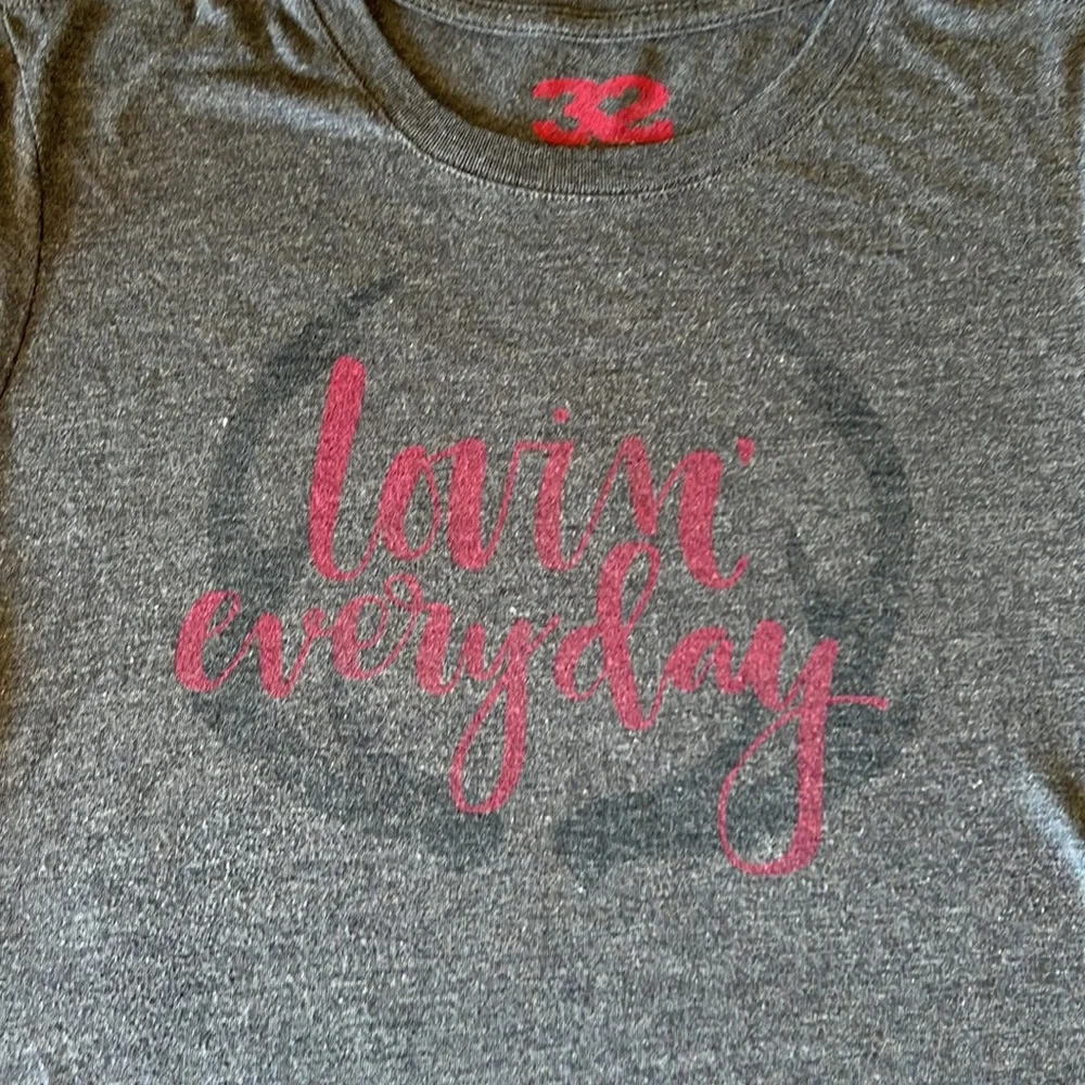 T-shirt - Picture 2 of 2
